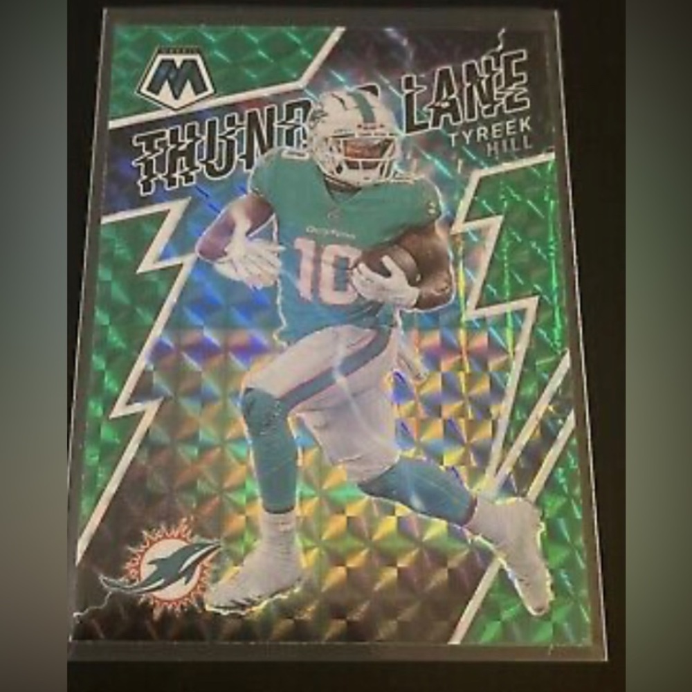TYREEK HILL 2022 Mosaic Football THUNDER LANE #TL-14 GREEN PRIZM Miami Dolphins